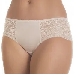 NIKOL DJUMON Nude Victoria Short