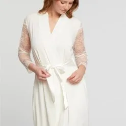 Fleurt In Love Lace Sleeve Robe