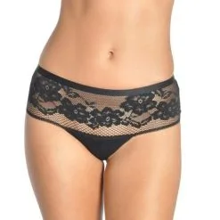 Huit Black Tara Shorty